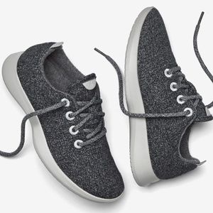 NIB Women's Wool Runners Allbirds Size 8 N Grey